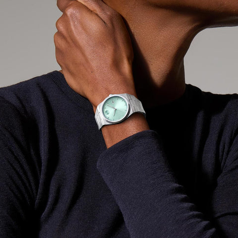 Movado BOLD Quest 40mm Blue Seafoam Dial Unisex Watch 3601243